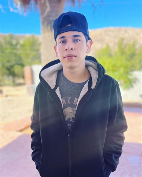 jr estrada.